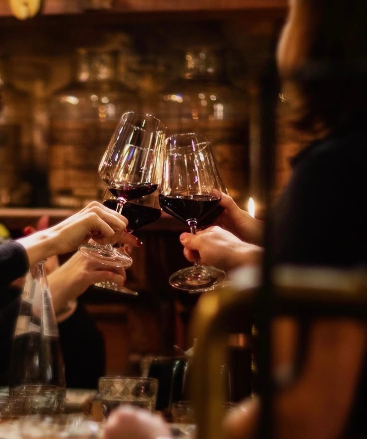 Accords mets et vins: le guide ultime pour un repas de Noël inoubliable